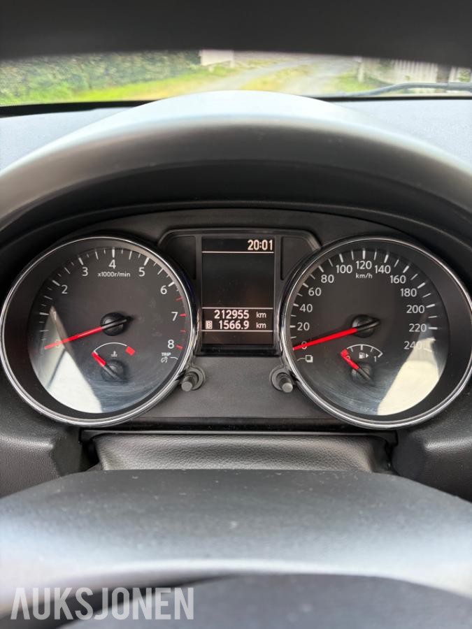 2011 Nissan Qashqai 1.6 117hk manuell s+v dekk eu ok