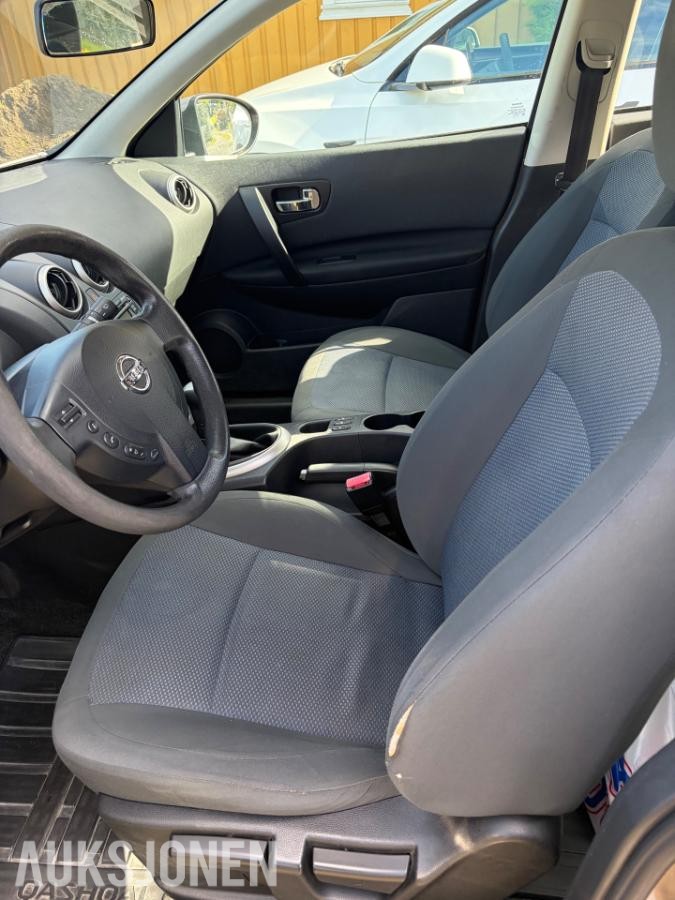 2011 Nissan Qashqai 1.6 117hk manuell s+v dekk eu ok
