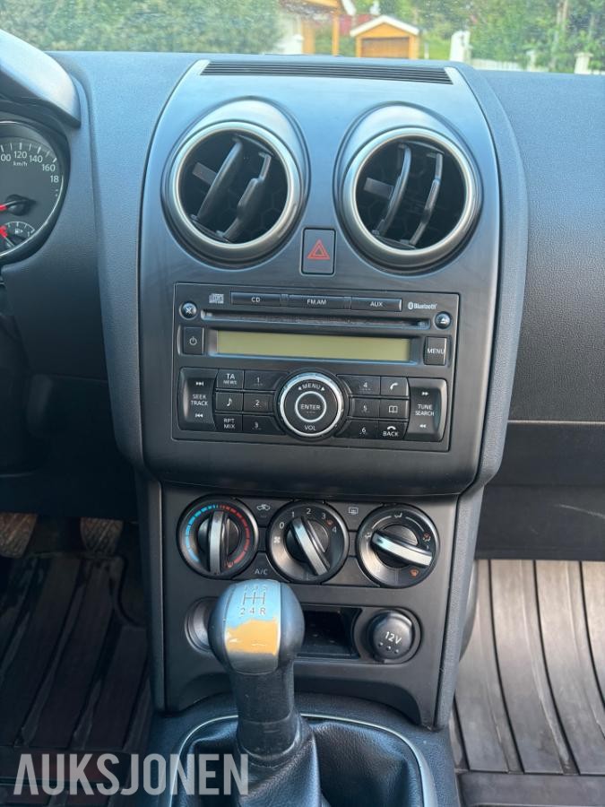 2011 Nissan Qashqai 1.6 117hk manuell s+v dekk eu ok