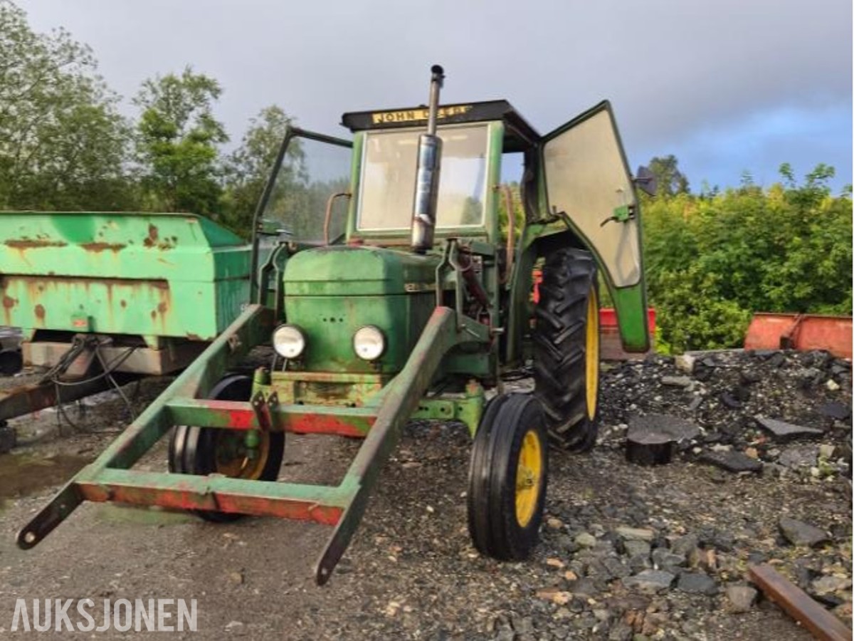 1977 John Deere 1630 traktor med laster - mva fri