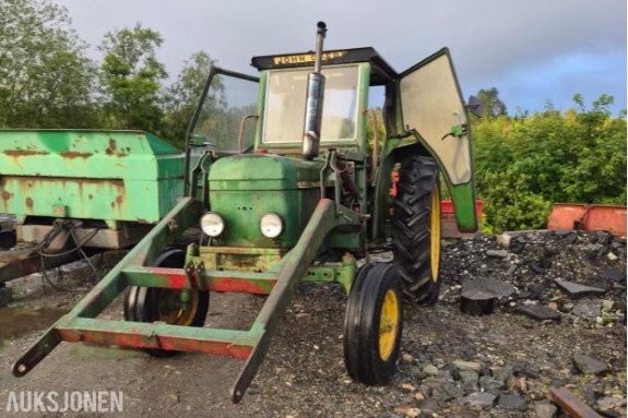 1977 John Deere 1630 traktor med laster - mva fri