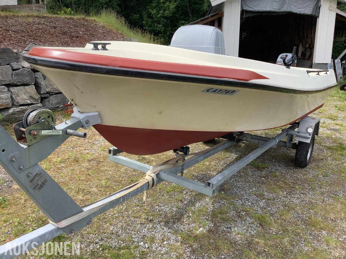 Pioner  14 fot glassfiber båt med Yamaha 9,9/15 hk  
