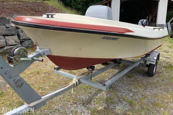 Pioner  14 fot glassfiber båt med Yamaha 9,9/15 hk  