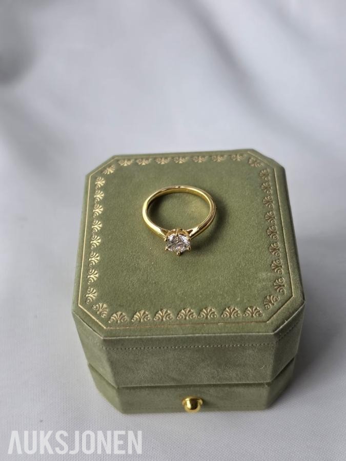 DIAMANT 1,04ct RING I GULT 14K GULL. Str. 54