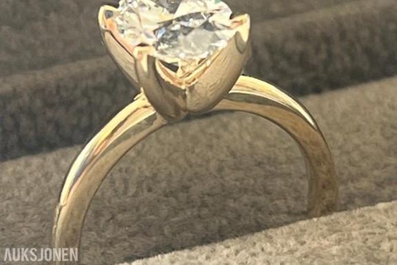 2.03Ct Diamantring i Gult 14K Gull | Oval | D VVS2 Excellent | IGI-sertifisert