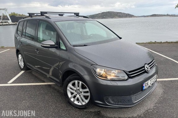 2011 Volkswagen Touran 1.6 105hk automat cruisekontroll 7 seter hengerfeste soltak s+v dekk