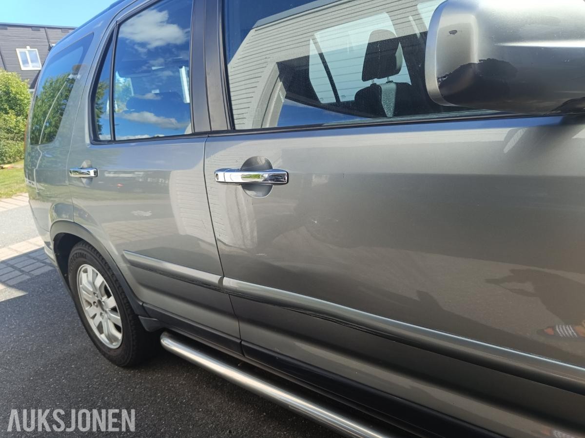 2005 Honda CR-V 2.0 150hk  4WD automat cruisekontroll hengerfeste s+v dekk