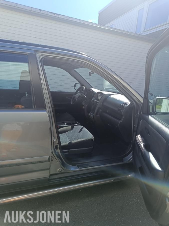 2005 Honda CR-V 2.0 150hk  4WD automat cruisekontroll hengerfeste s+v dekk