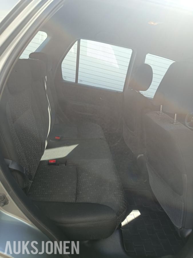2005 Honda CR-V 2.0 150hk  4WD automat cruisekontroll hengerfeste s+v dekk