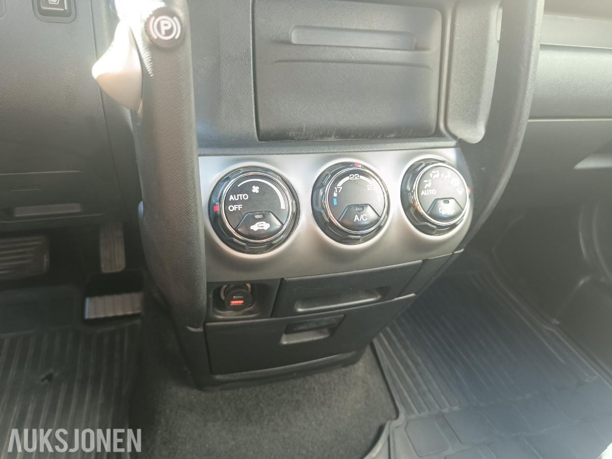 2005 Honda CR-V 2.0 150hk  4WD automat cruisekontroll hengerfeste s+v dekk