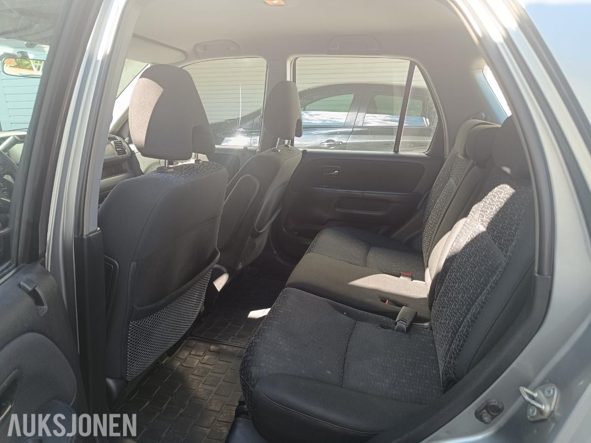 2005 Honda CR-V 2.0 150hk  4WD automat cruisekontroll hengerfeste s+v dekk