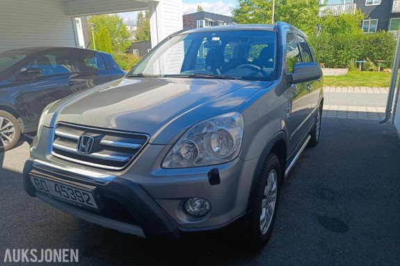 2005 Honda CR-V 2.0 150hk  4WD automat cruisekontroll hengerfeste s+v dekk
