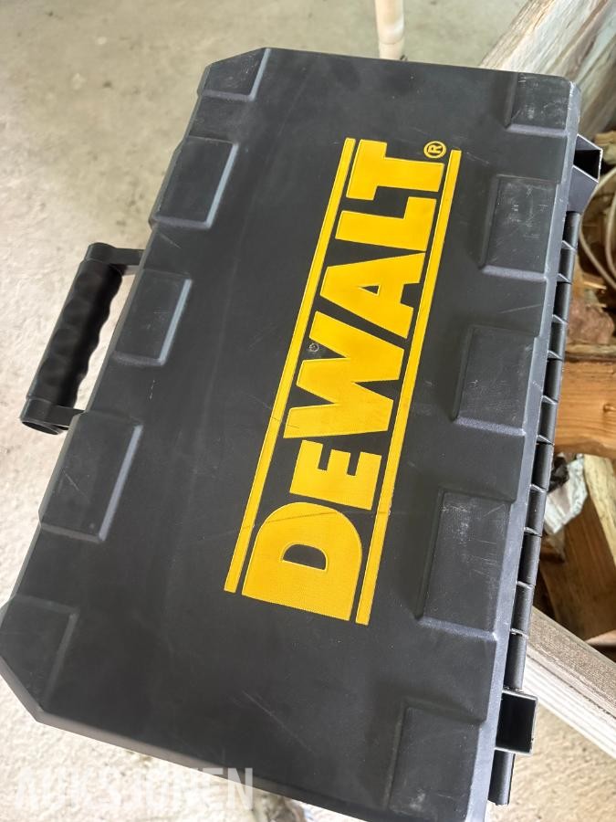 Dewalt D25124K borhammer