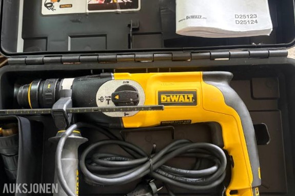 Dewalt D25124K borhammer