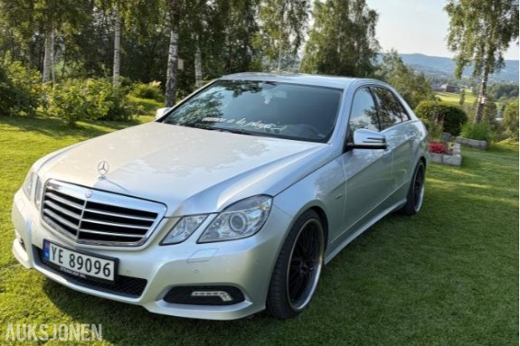 2009 Mercedes-Benz E220 CDI AVANTGARDE 170hk automat hengerfeste delskinn s+v dekk servicehistorikk eu ok 03.2027