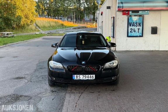 2011 BMW  520D 2.0 184hk automat navigasjon s+v dekk eu ok 04.2027