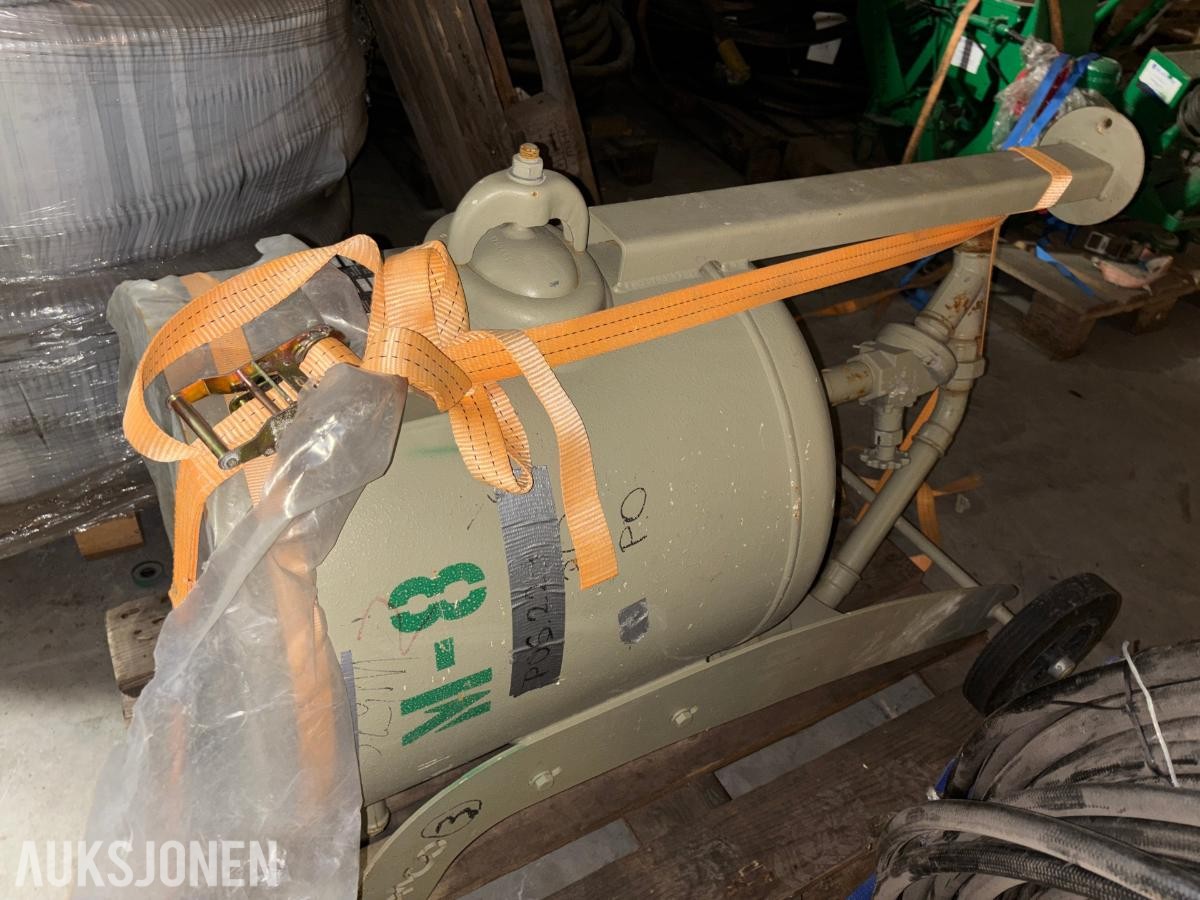 2022 Clemco blåseklokke 100 liter med ca. 40 meter blåseslange