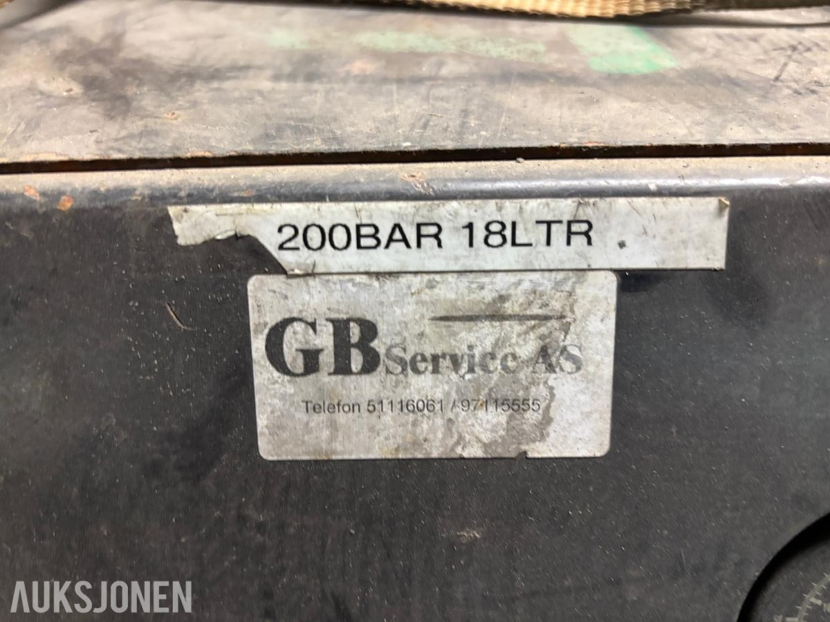 Varmtvannsvasker / høytrykksvasker - 200bar - 18L/min - 3 x 400 V