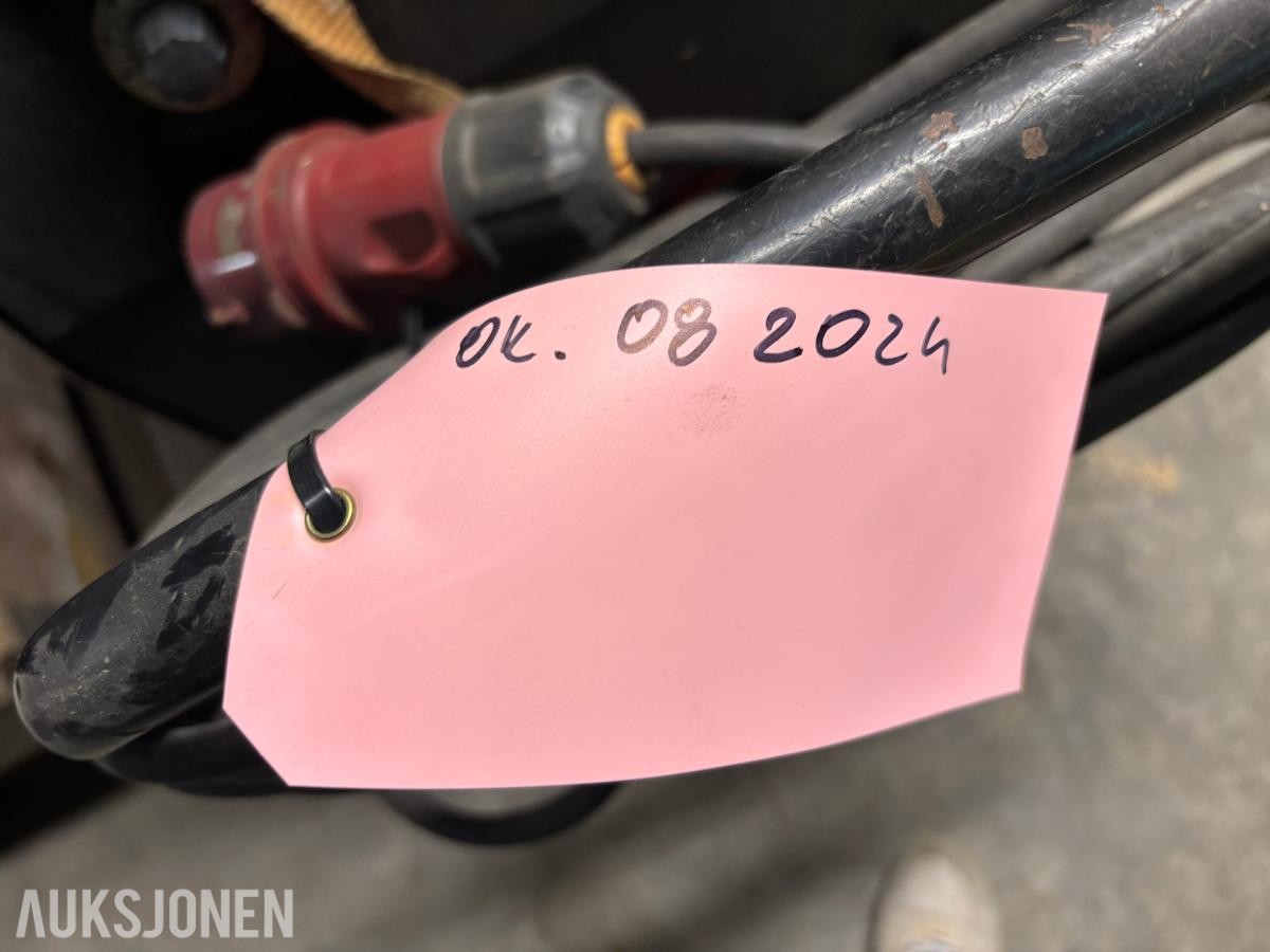 Varmtvannsvasker / høytrykksvasker - 200bar - 18L/min - 3 x 400 V