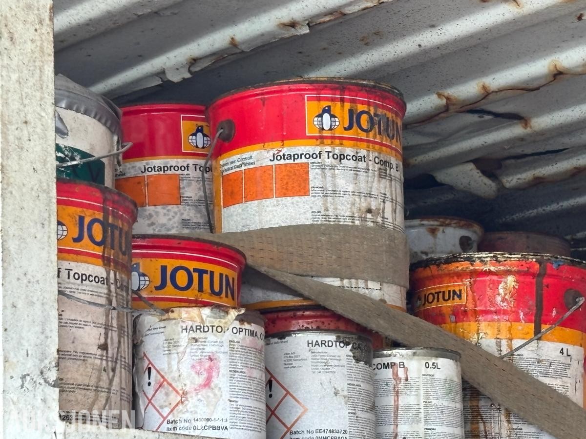 1994 10fots container med parti industrimaling / skipsmaling – Jotun m.m.