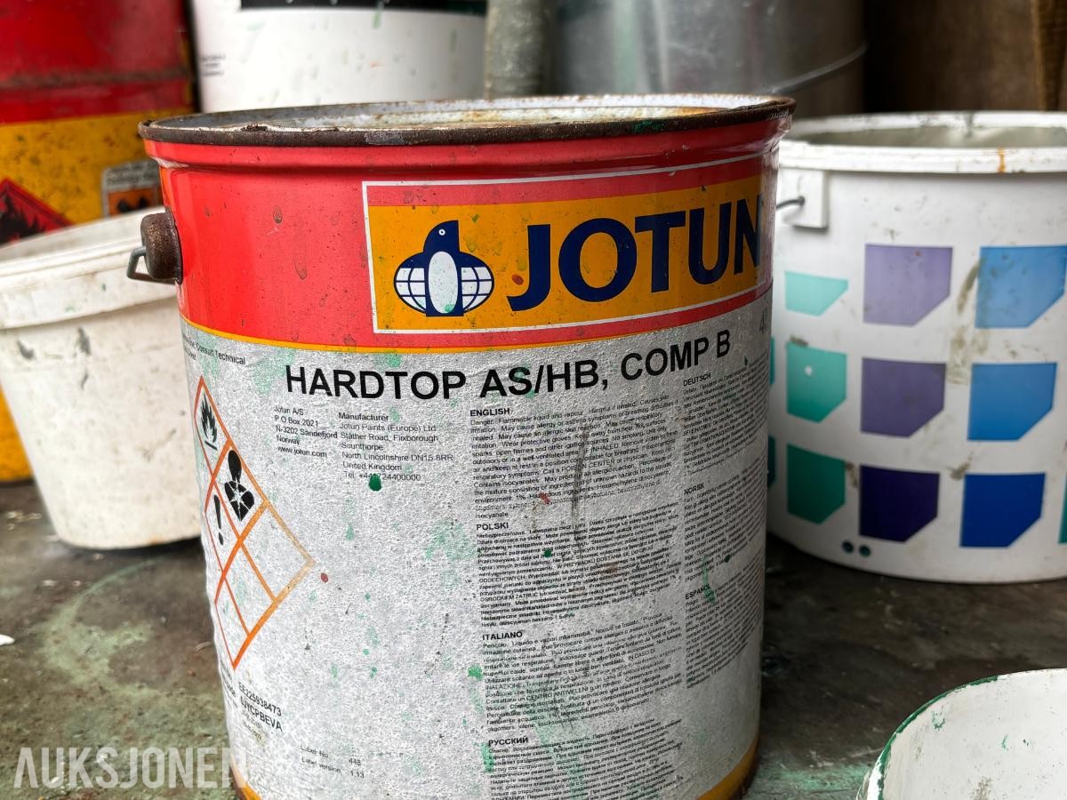 1994 10fots container med parti industrimaling / skipsmaling – Jotun m.m.