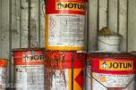 1994 10fots container med parti industrimaling / skipsmaling  – Jotun m.m.