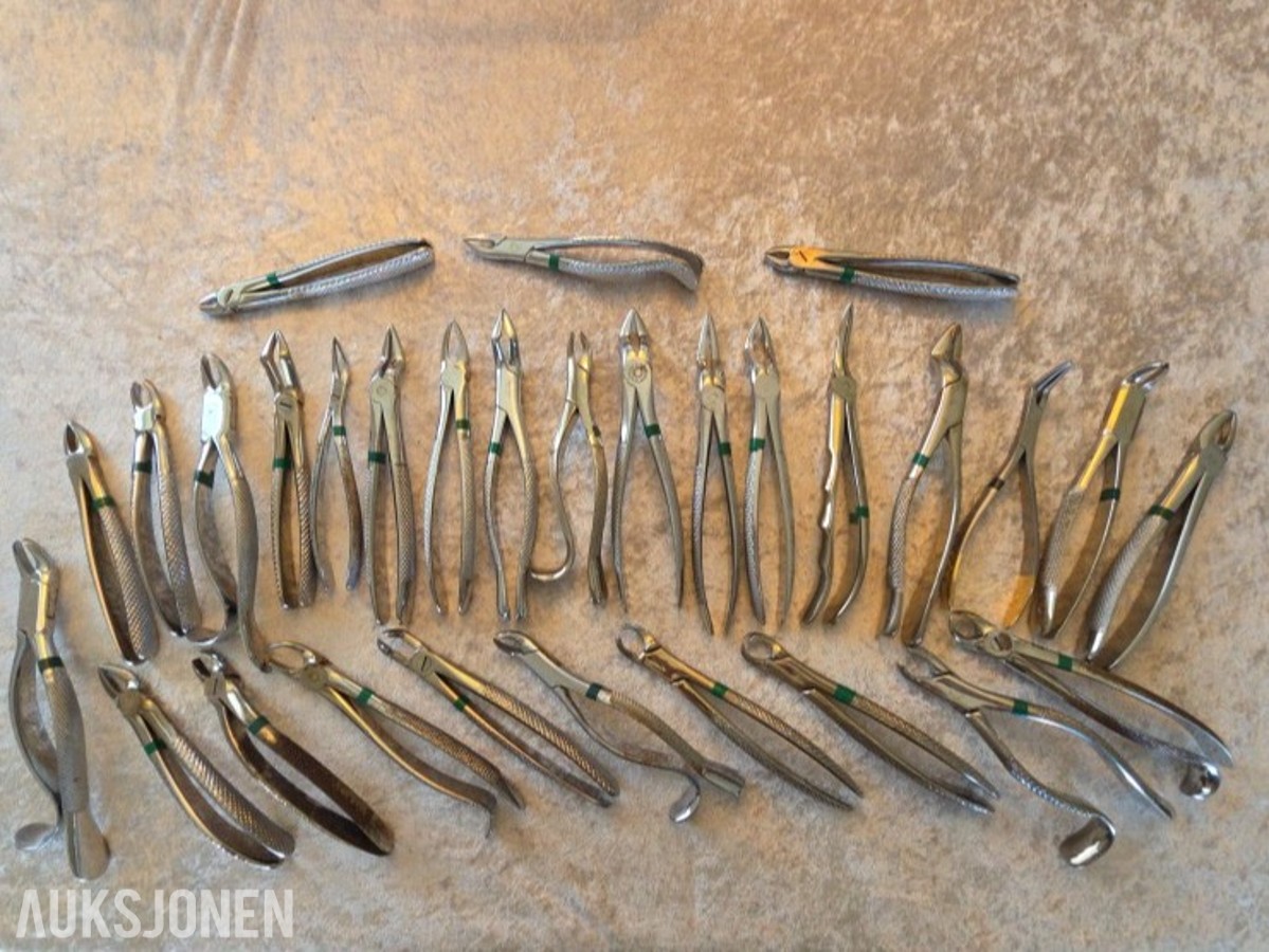 Parti med odontologiske tannekstraksjonstenger og spesialtenger – ca. 35 stk