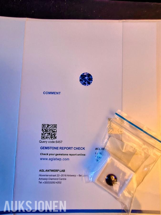Royal Blue Safir  *4.90 CT* Edelsten med Sertifikat