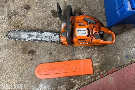Husqvarna 445 e-series X-TORQ Motorsag | 2 sverd | Ekstra kjeder 445 e-series X-TORQ Motorsag | 2 sverd | Ekstra kjeder