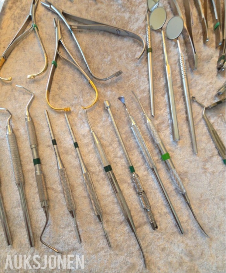 Parti odontologiske instrumenter og kirurgiske håndinstrumenter