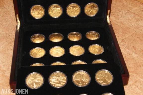 ALT FOR NORGE 1940-1945 MEDALJER I SKRIN!
