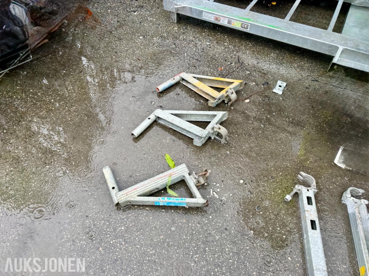 Div. stillasdeler – Konsoller til Layher stillas