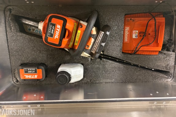 Stihl MSA 220 C batteridrevet motorsag – med batteri, lader og transportkasse