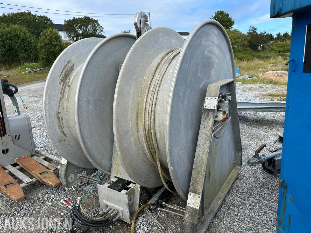 Henriksen MBH Dobbel Trommelvinsj | Hydraulisk | Ca. 2,5 tonn