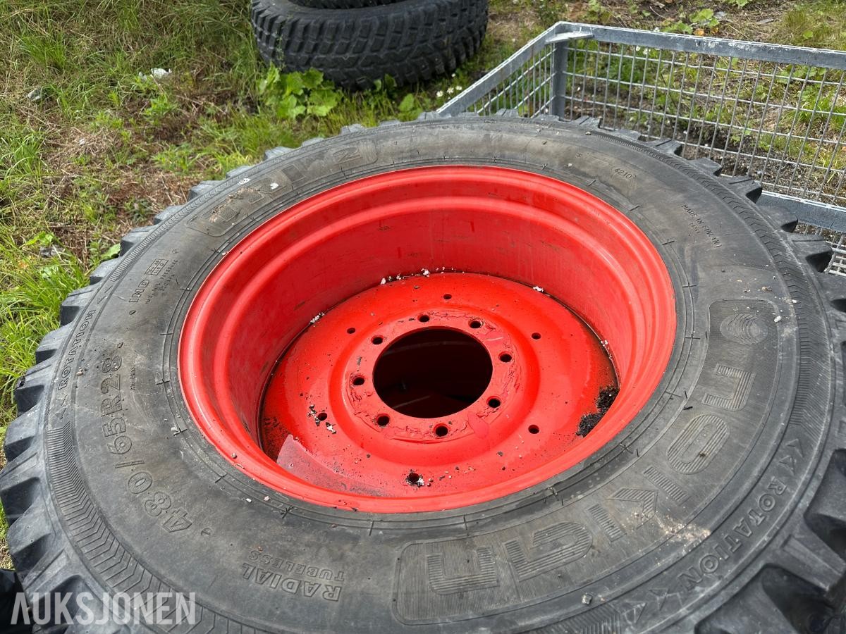 Nokian TRI 2 480/65 R28 Traktordekk | Felg |
