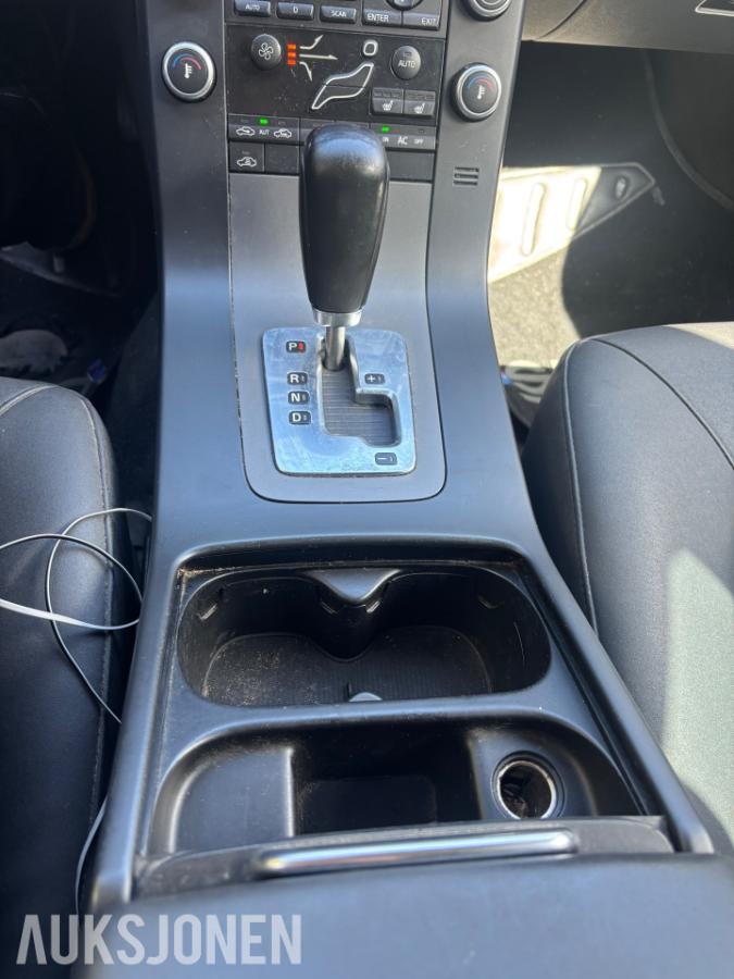 2008 Volvo V70 2.4 163hk automat cruisekontroll hengerfeste  eu ok 08.2027