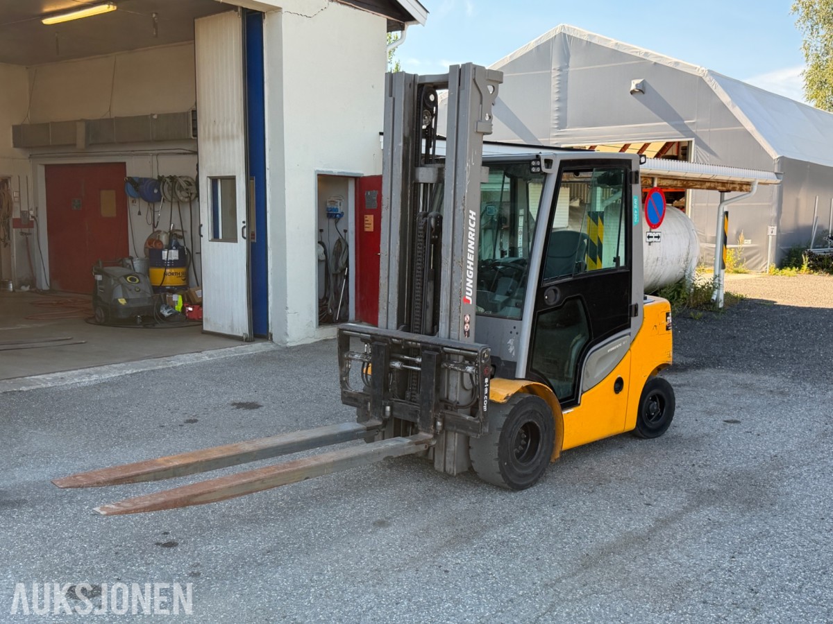 2017 Jungheinrich DFG 430s Dieseltruck med langgaffler