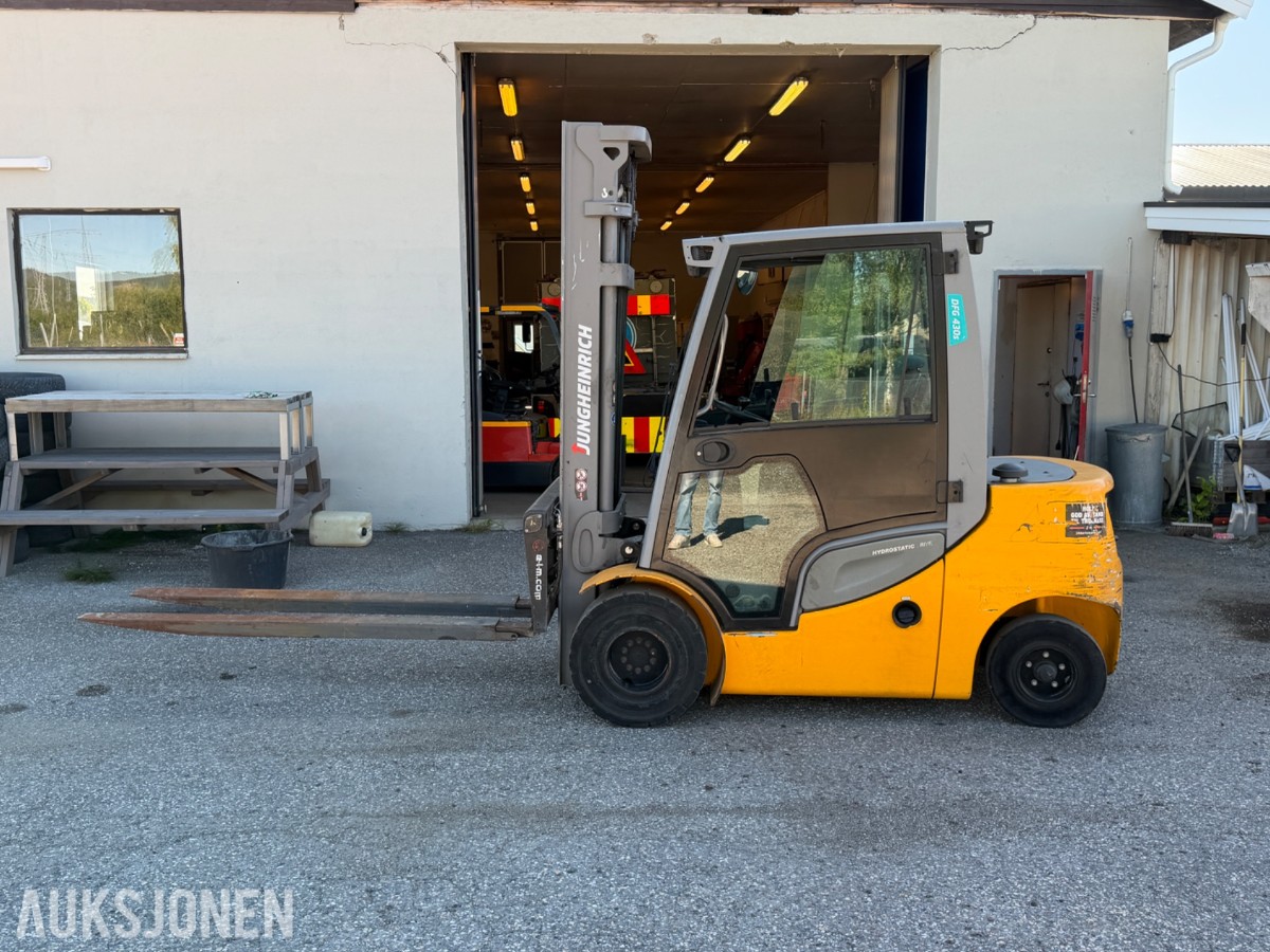 2017 Jungheinrich DFG 430s Dieseltruck med langgaffler