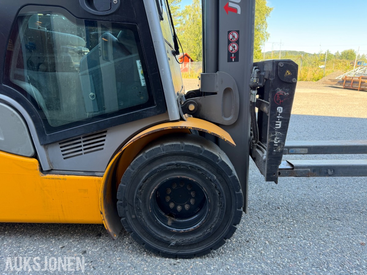 2017 Jungheinrich DFG 430s Dieseltruck med langgaffler