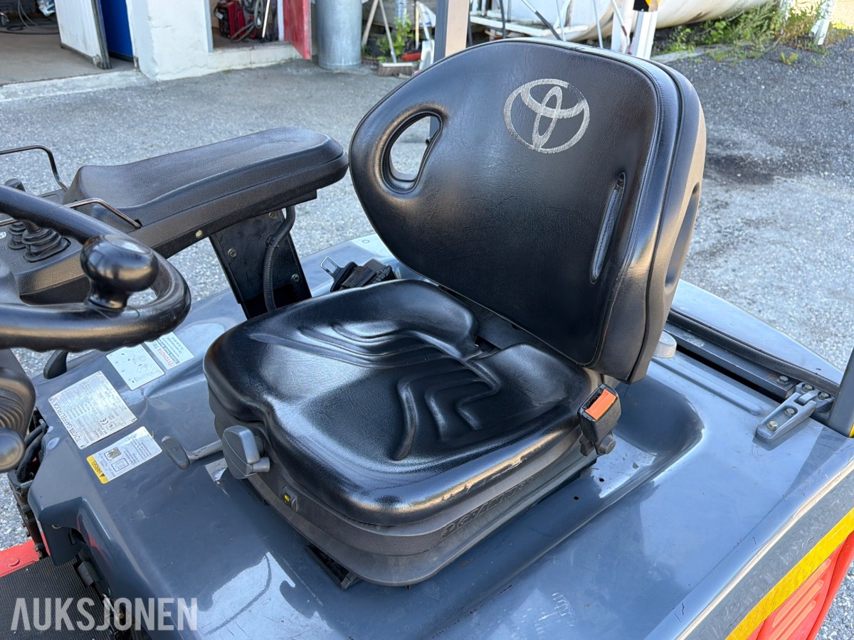 2003 Toyota 7FBEF15 - Elektrisk gaffeltruck, nylig kontrollert