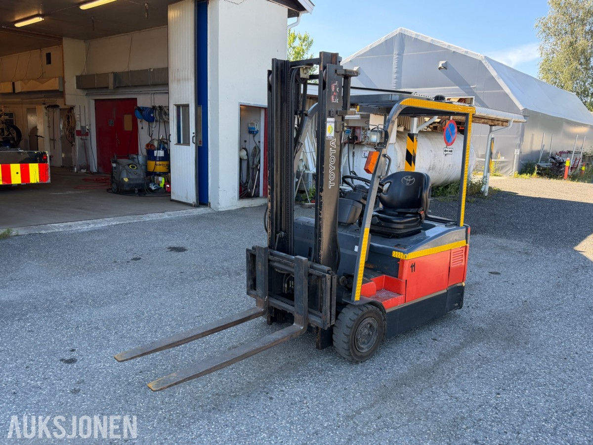 2003 Toyota 7FBEF15 - Elektrisk gaffeltruck, nylig kontrollert
