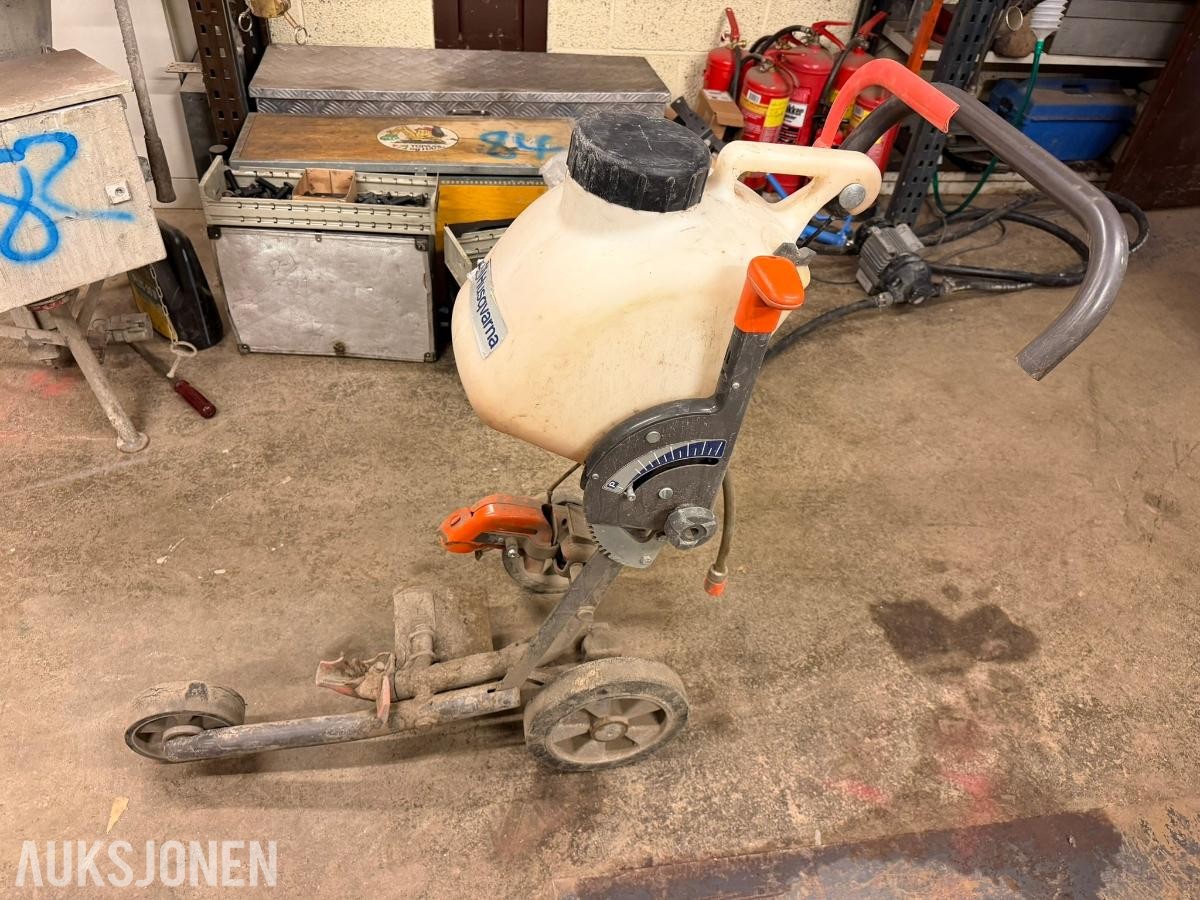 Husqvarna kappvogn med vanntank