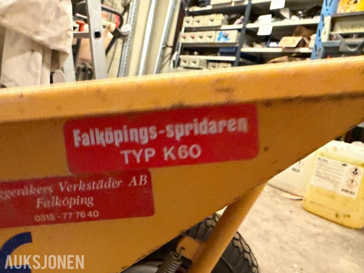 Falköpings Spridaren K60 manuell strøspreder