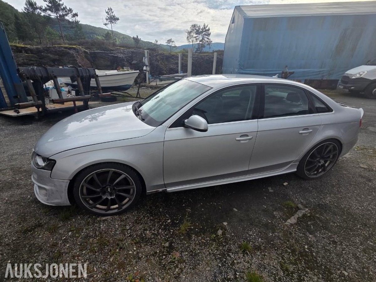 2011 Audi A4 2.0 17 hk ABT 195000 km