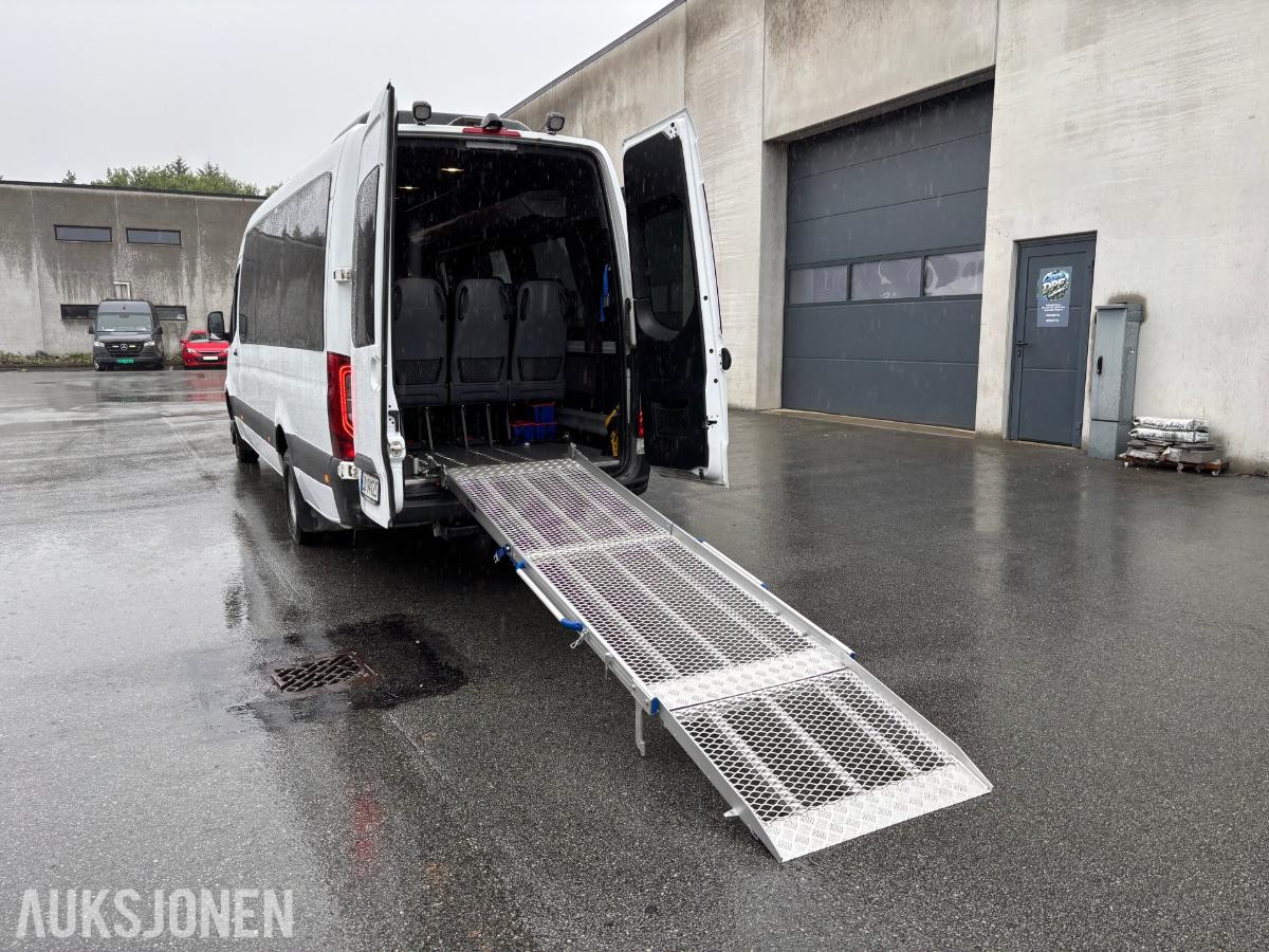 2019 Mercedes-Benz Sprinter  519 CDI 17-seter Rullestolbuss, Lav KM 185227km