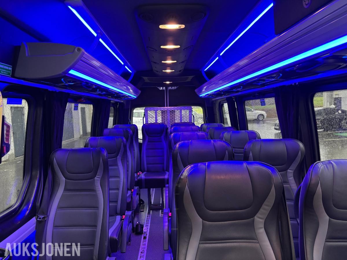 2019 Mercedes-Benz Sprinter  519 CDI 17-seter Rullestolbuss, Lav KM 185227km