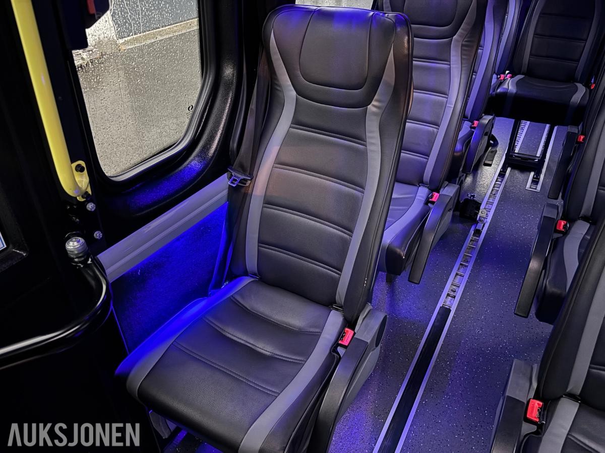2019 Mercedes-Benz Sprinter  519 CDI 17-seter Rullestolbuss, Lav KM 185227km