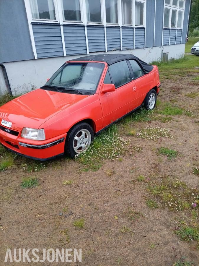 1989 Opel Kadett cab 2.0 116hk mye påkostet 159000km