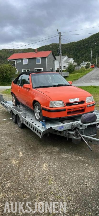 1989 Opel Kadett cab 2.0 116hk mye påkostet 159000km