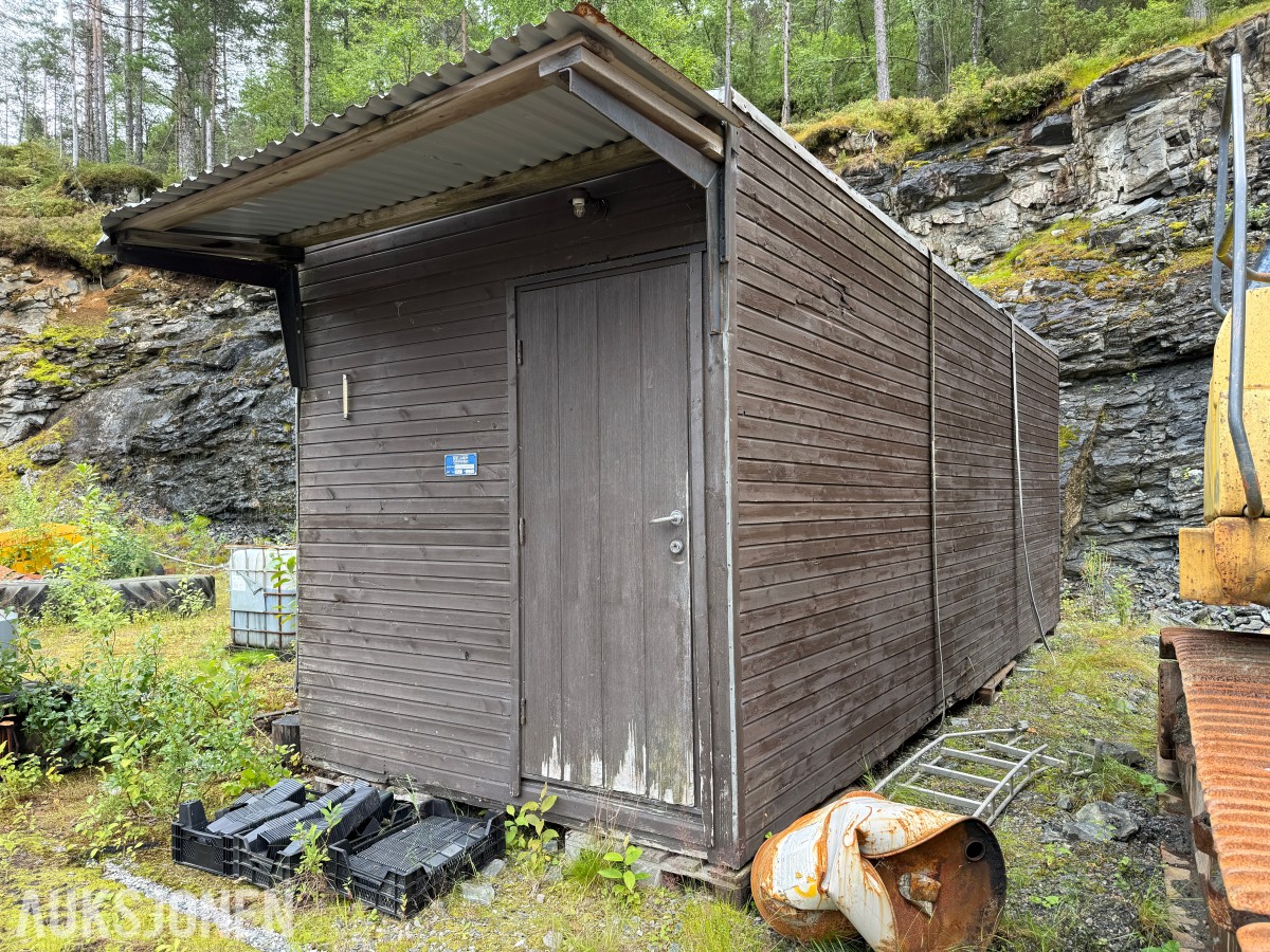 1986 Selmer Furuholmen Anleggsbrakke